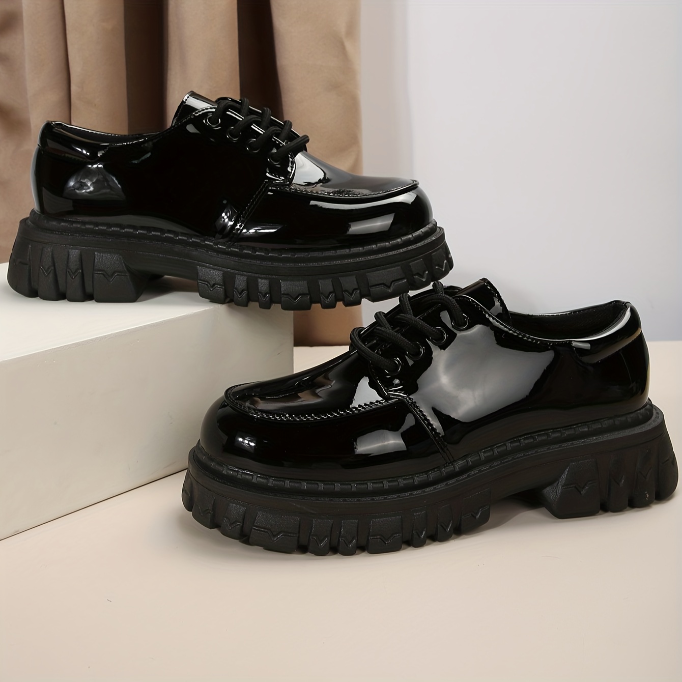 Women's Platform Loafers, Round Toe Lace Up Patent Leather Shoes, All-Match  Low Top Shoes