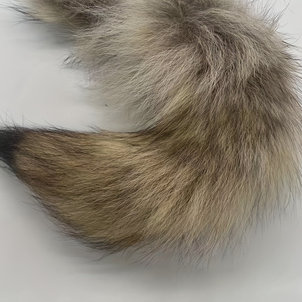 Wholesale Fashion Lovely Design Wholesale Natural Fox Tail / Fairy Real Fox  Fur Tail Keychain From m.