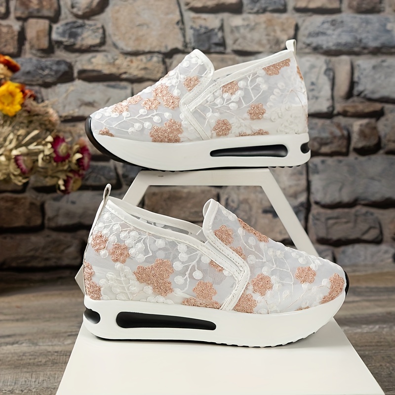 Low store platform wedges