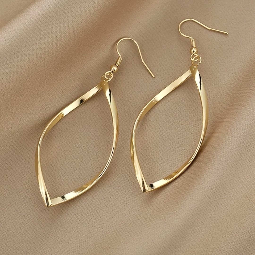 Hollow Twisted Dangle Earrings Alloy Plated Female Gift