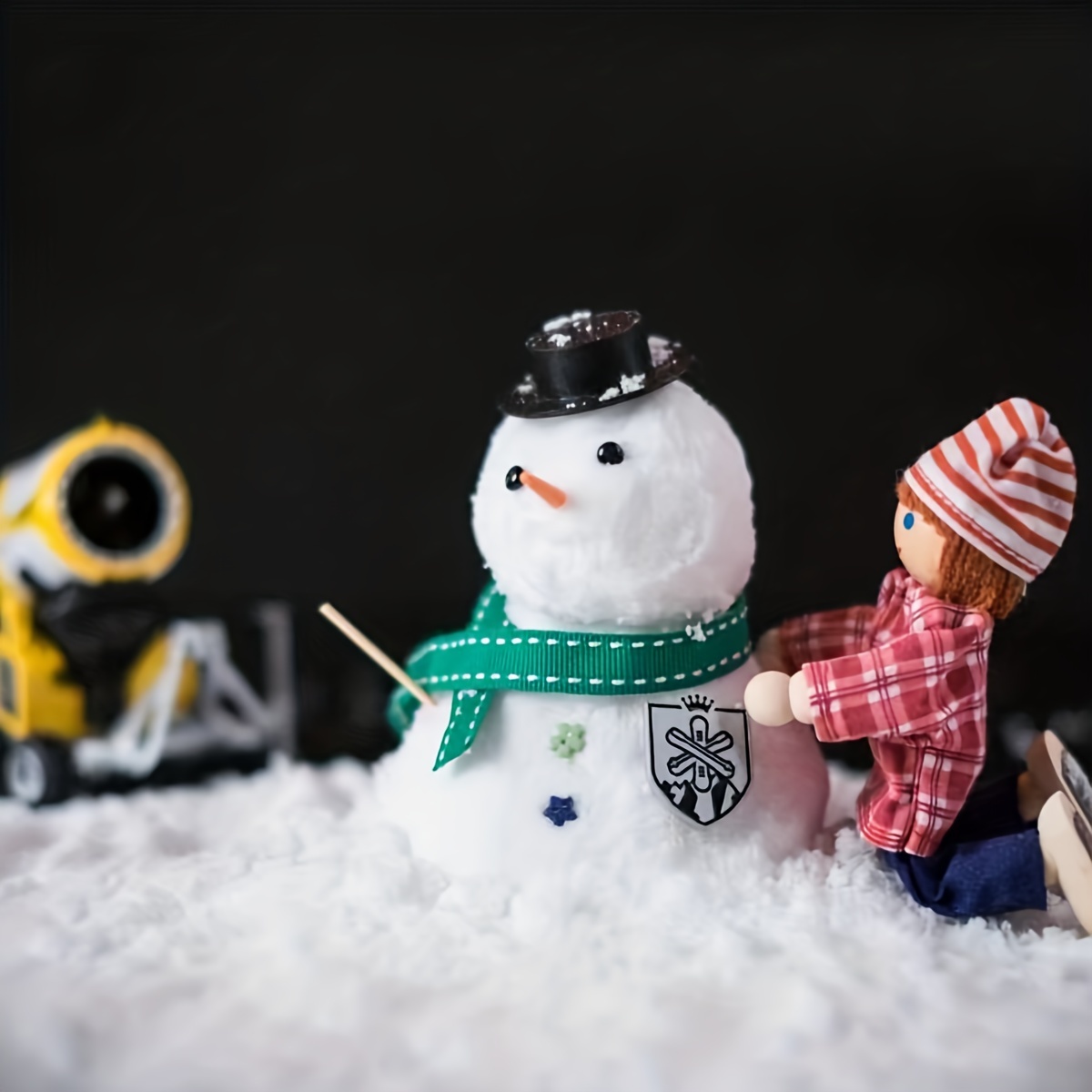 10.6 Ounces Fake Snow Decoration - Artificial Snow for Christmas  Decoration, Fake Snow for Crafts Village Displays - Instant Snow Dry  Plastic