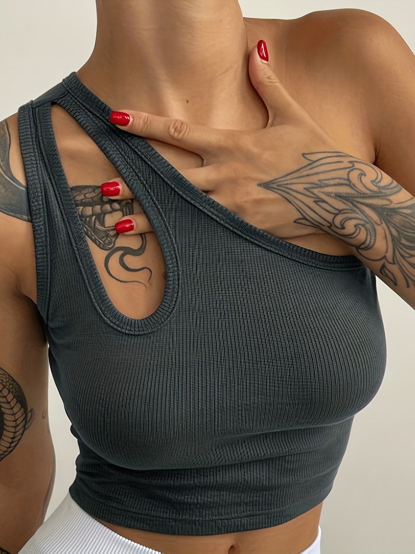 Women Creative Boobs Breast Chain Crop Top Slim Fit Round Neck T