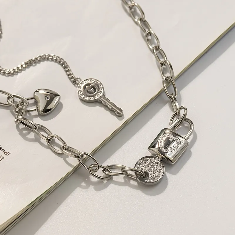 Lock & Key Shape Pendant Necklace Inlaid Shiny Zircon Punk Style