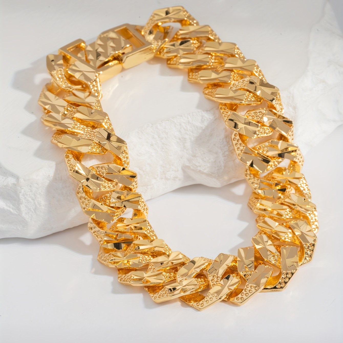 Cuban Chain Bracelet (24kt Gold)