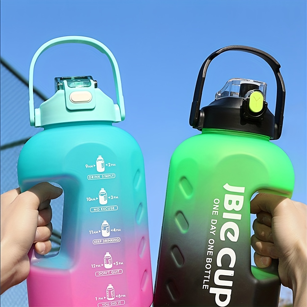 2 Litre Water Bottle with Straw, Sports Water Bottles with Handle, Leak Proof Drinks Bottle BPA Free for Gym Fitness Outdoor Sports, Green