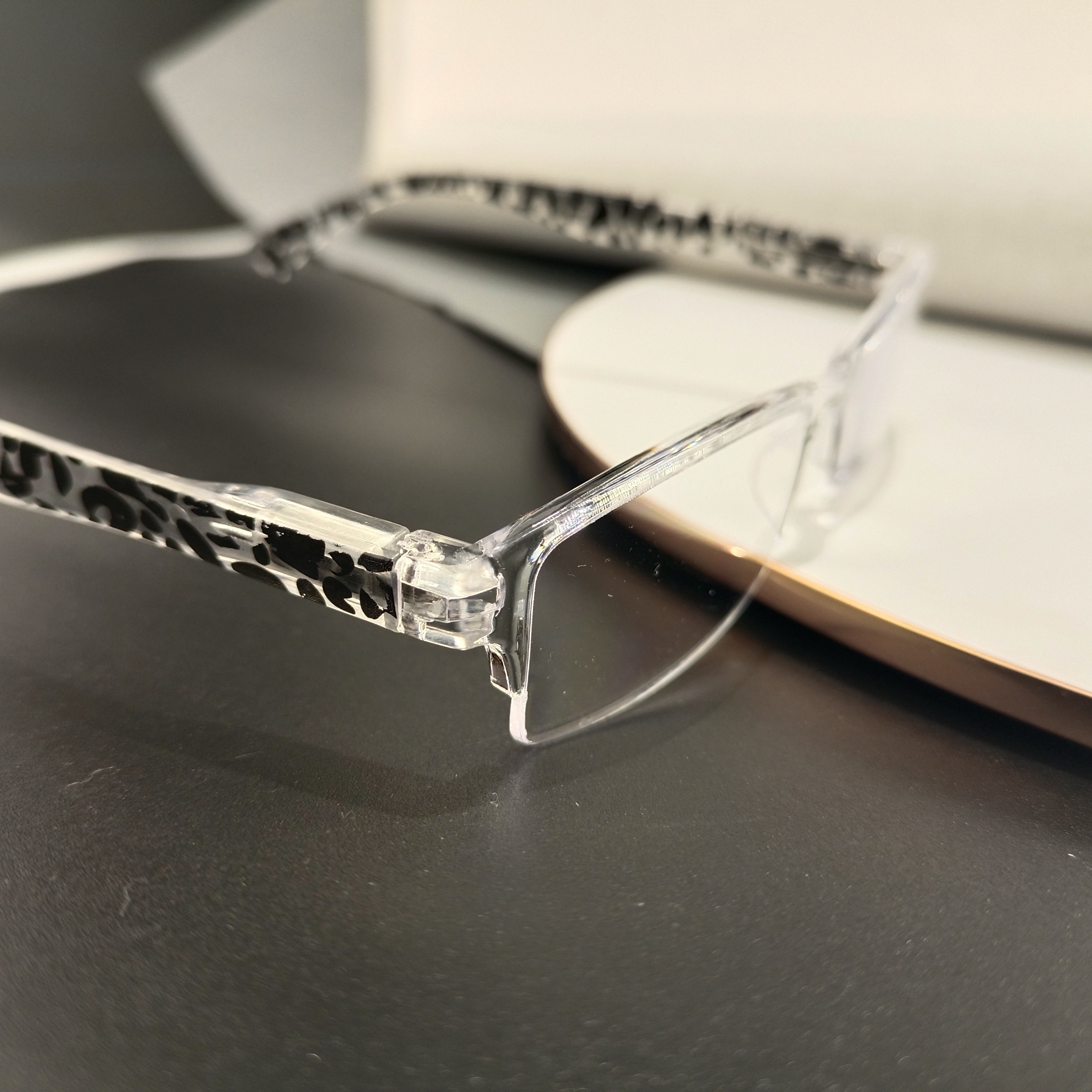 Transparent Ultra-Light Small Square Spring-Leg Reading Glasses