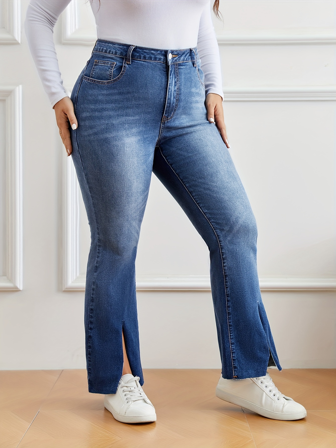 Plus Size Washed Fluffy Hem Flared Leg Jeans Women's Plus - Temu