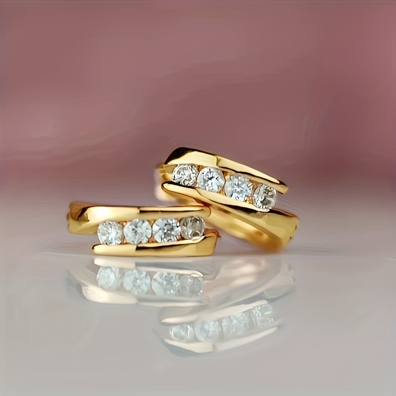 Image of A Pair Of Minimalist Elegant Micro-pave Synthetic Zirconia Round Hoop Earrings For Women, Suitable For Weddings, Engagements, Parties, And Casual Accessories