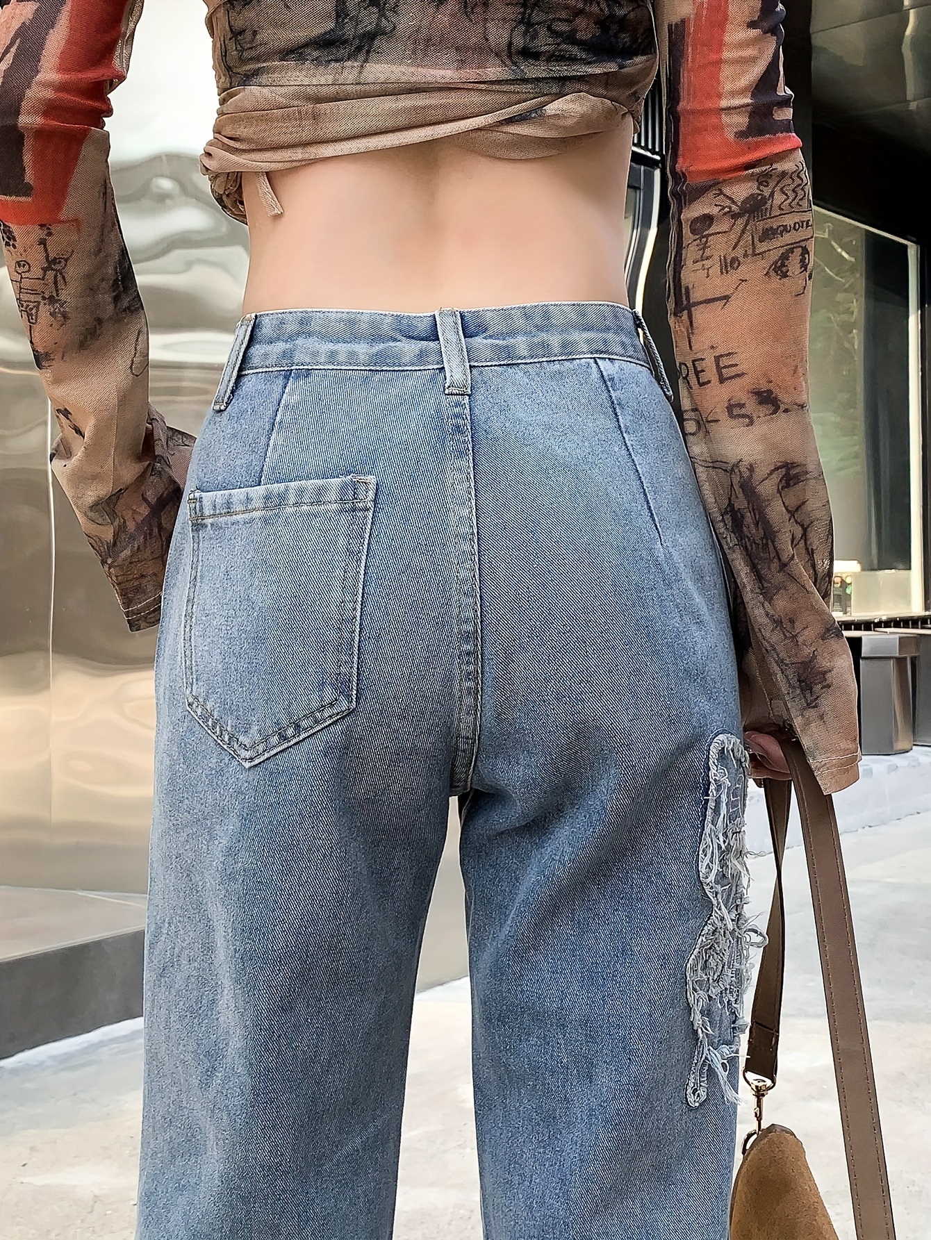 Women's Capri Pants in Trendy Denim & Embroidered Styles