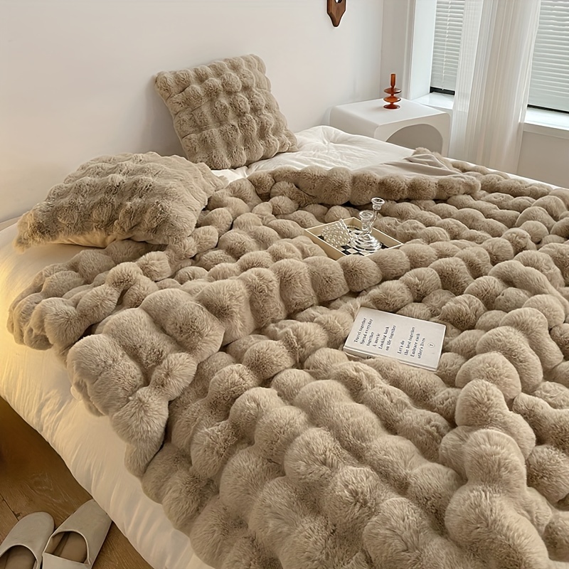  PINNKL Fluffy Blanket Throw, Fluffy Soft Luxury Plush Sofa  Blanket for Living Room Warm Cozy Thermal Blanket for Travel, Camping  (Color : Brown, Size : 100x160cm) : Home & Kitchen