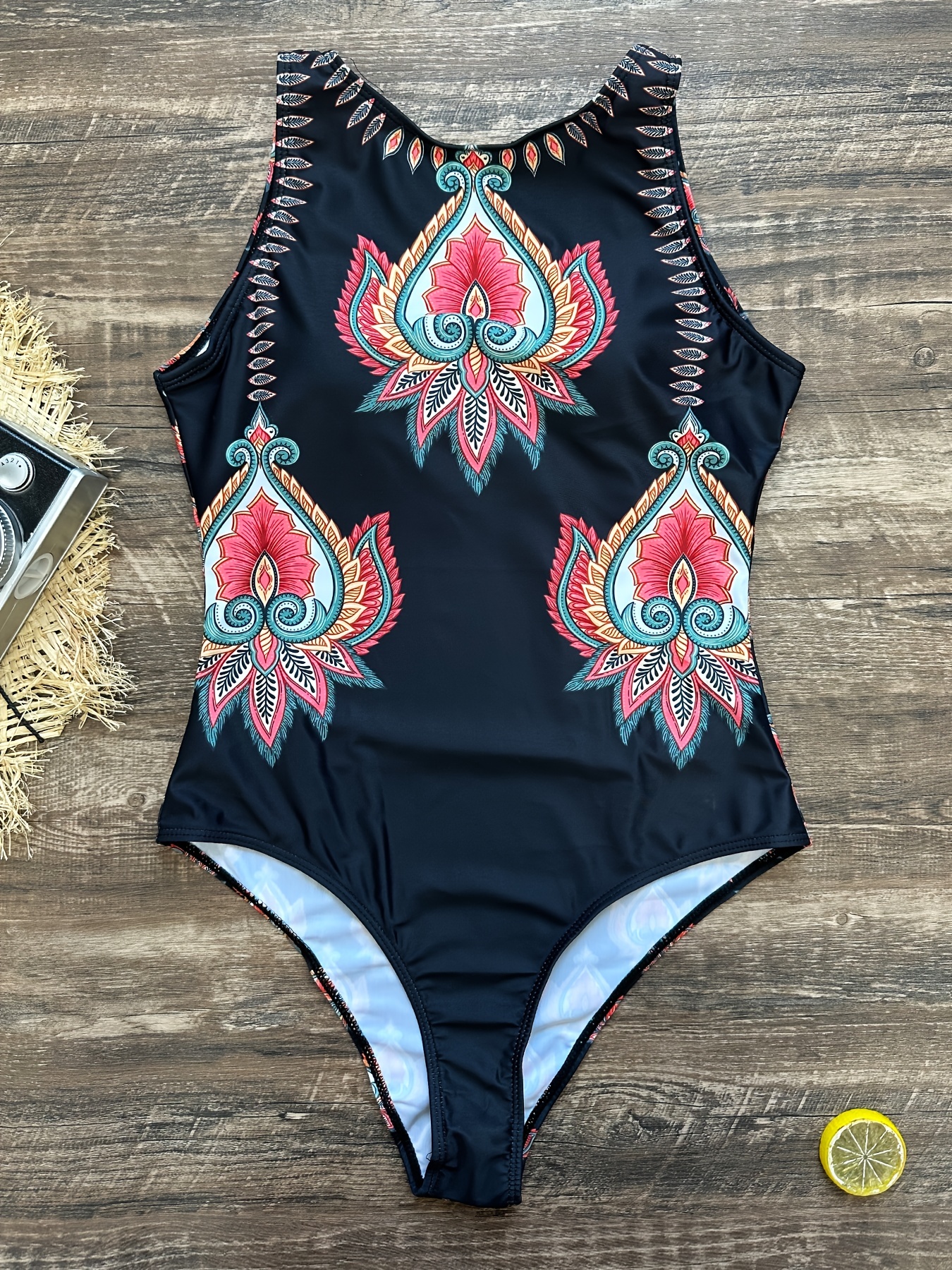 Women's Cutout One Piece Swimsuit Tummy Control Retro High Cut Low Back  Swimwear Monokinis Bathing Suit, Coffee, Large : : Clothing, Shoes  & Accessories