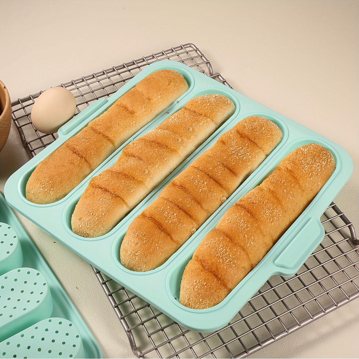 Moule à baguette, moules en silicone antiadhésifs pour la cuisson du pain  français, moule de cuisson respirant à 3 pains ondulés avec brosse et  pinces en silicone 