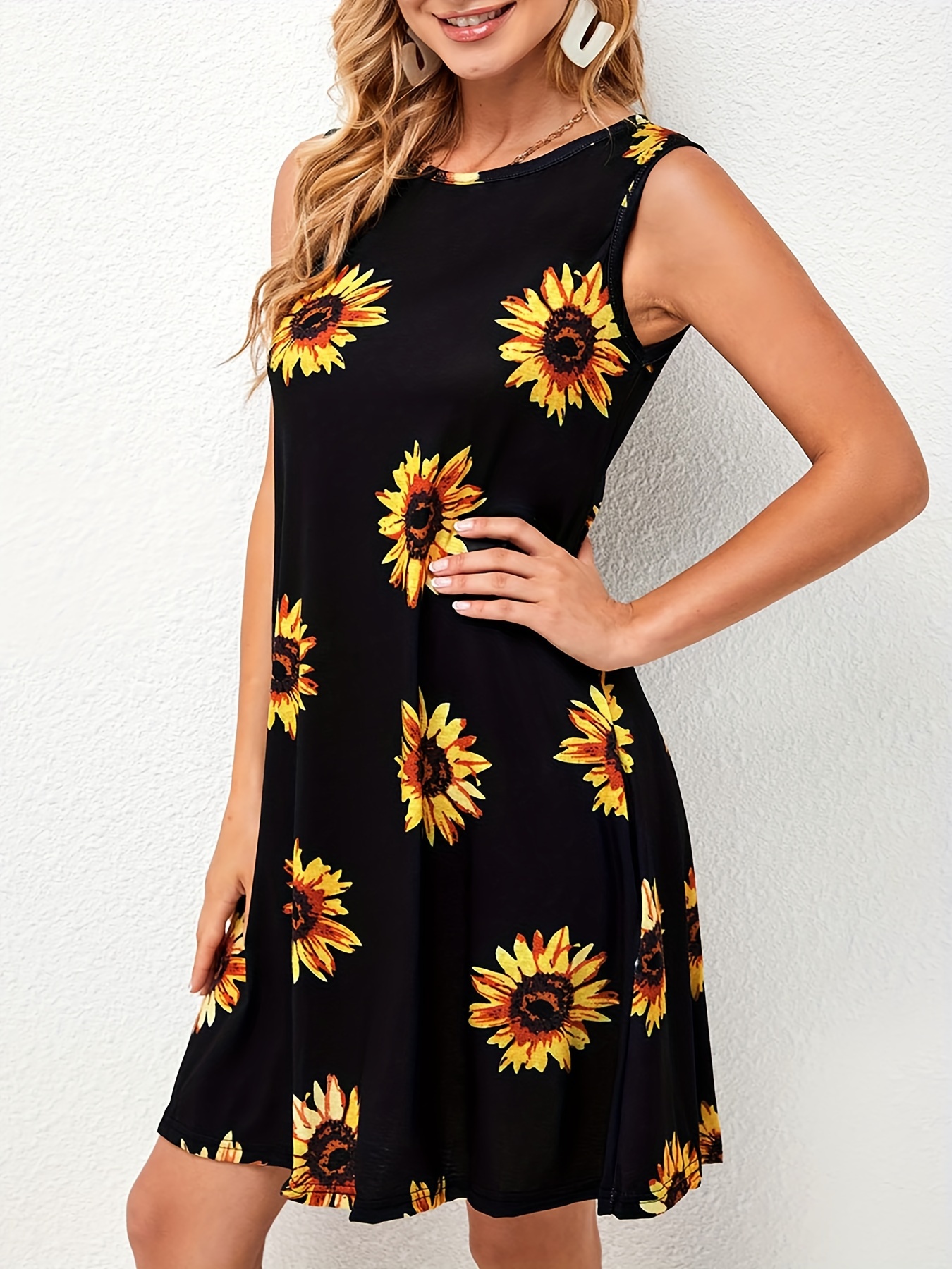 Vestidos negros con online girasoles