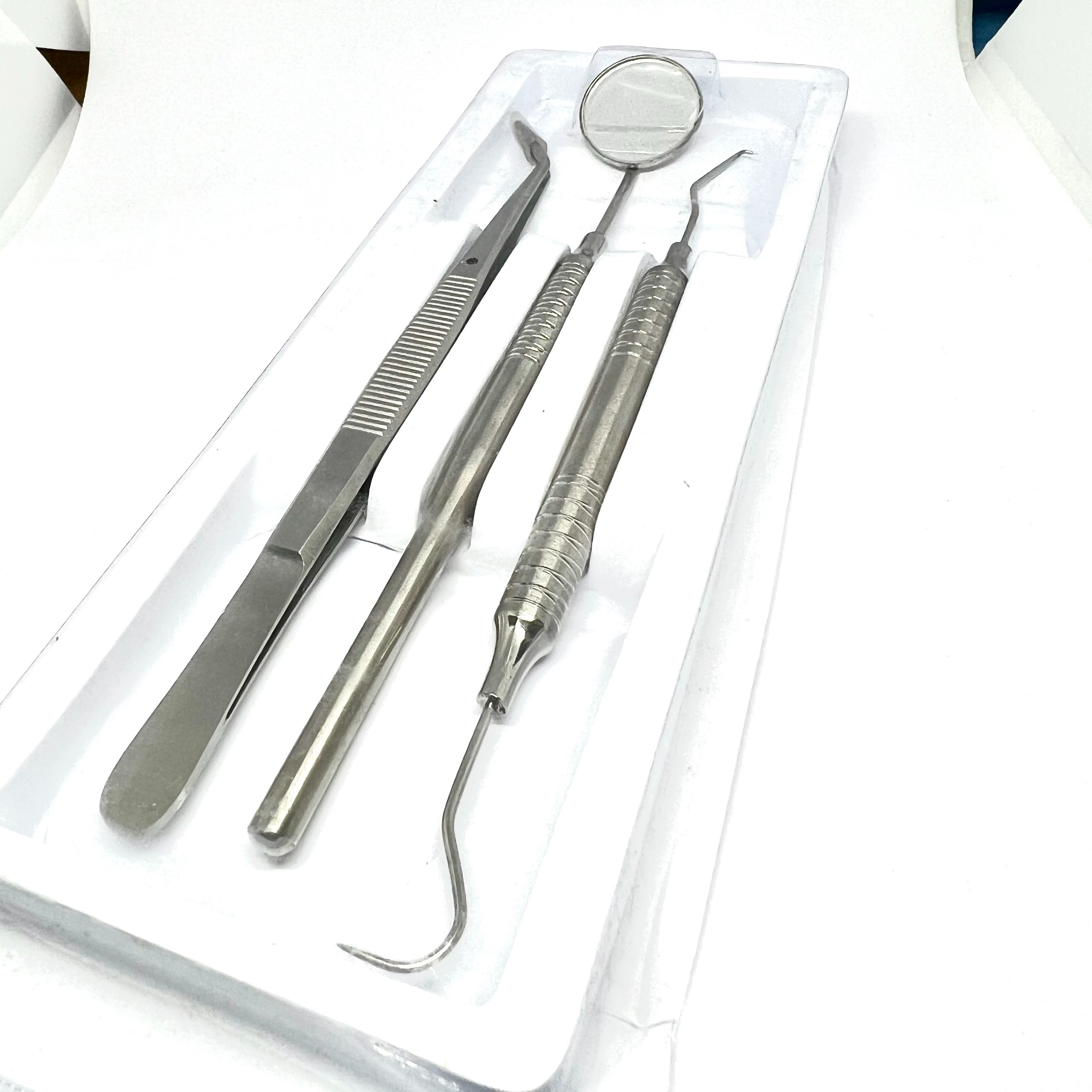 Lot de 10 miroirs buccaux dentaires #5 avec poignée pour instrument  dentaire : : Commerce, Industrie et Science