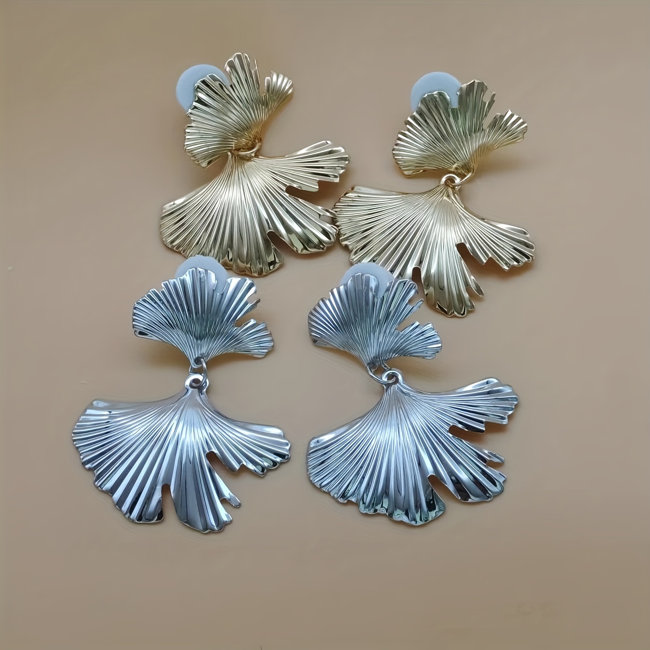 Boho Metal Ginkgo Leaf Earrings Unisex Exaggerated