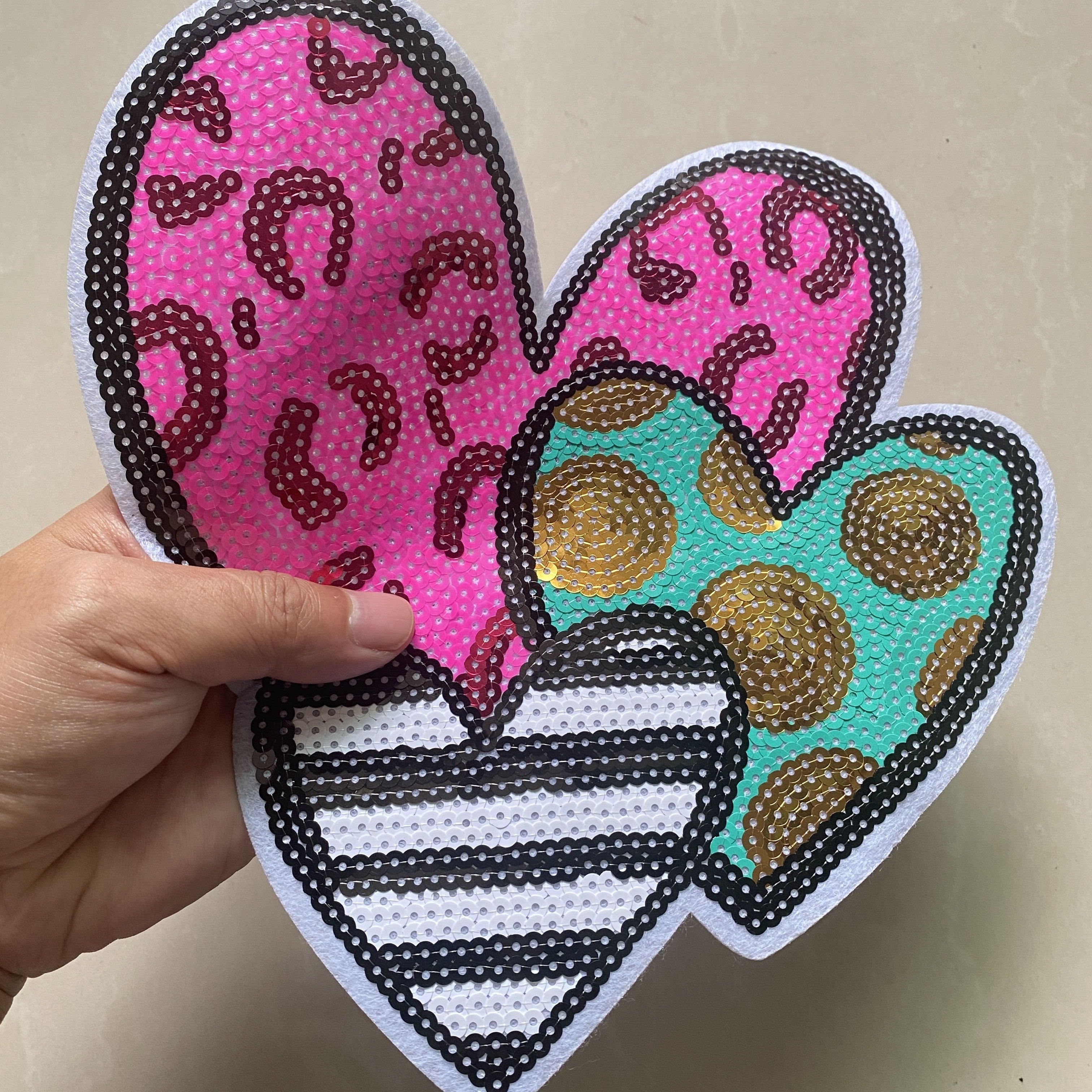 1PCS Heart-Shaped Embroidery Iron on Patches for Clothing Stickers