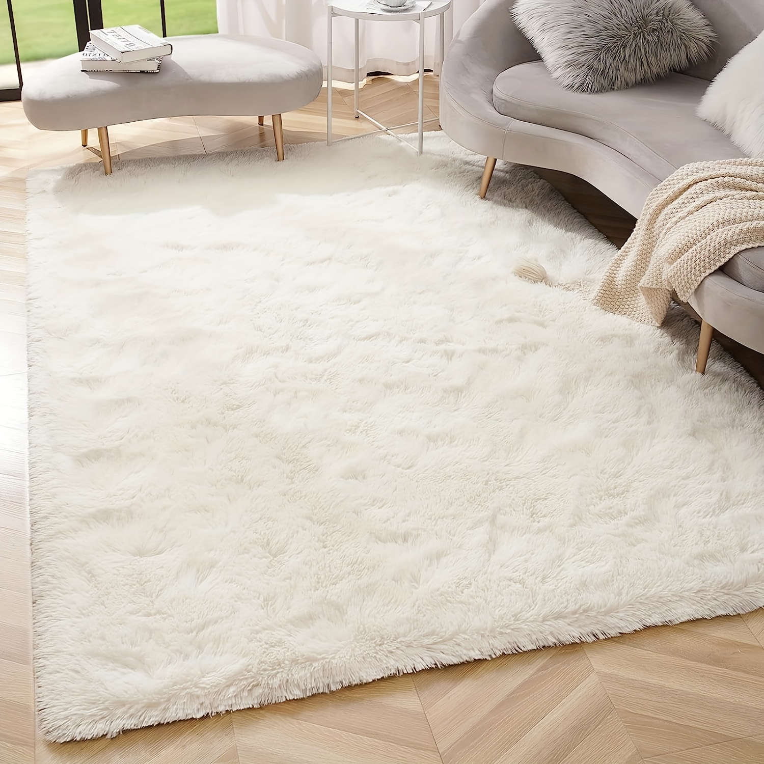 1pc Heart Shaped Rug Living Room Bedroom Carpet, Soft Non-slip Washable  Long Plush Bedside Area Rug