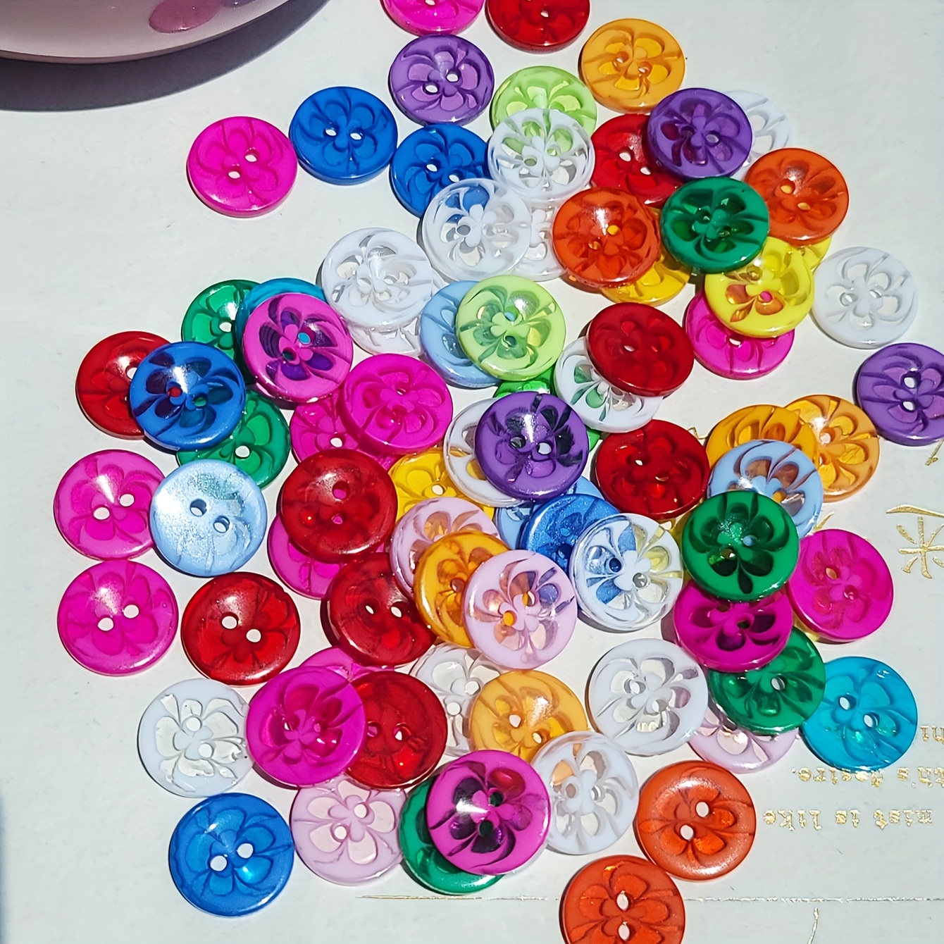  Tnstk 350 Pcs Buttons Resin Buttons 2 and 4 Holes Assorted  Buttons for Sewing Crafts DIY Projects Button Painting Craft Buttons  (Multiform)