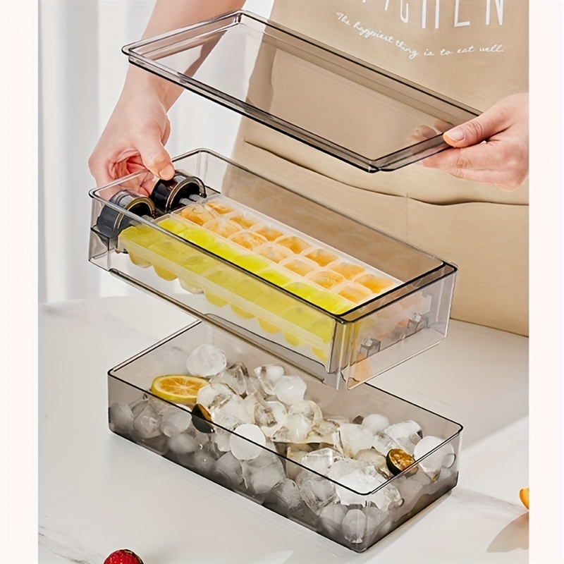 Ice Cube Tray With Lid And Bin PP Material Ice Mould Box Rotating Design Ice  Maker