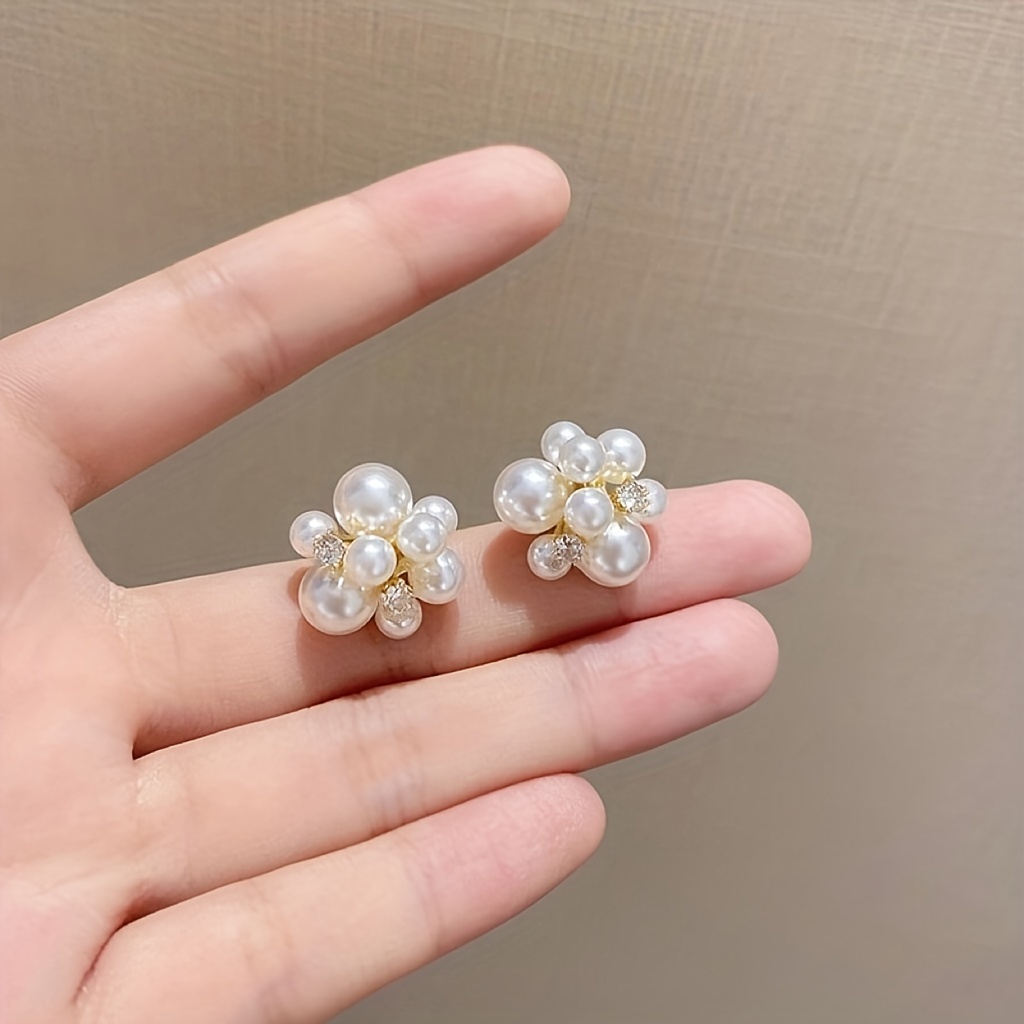White Flower Stud Earrings for Women Flower Earring 2023 New