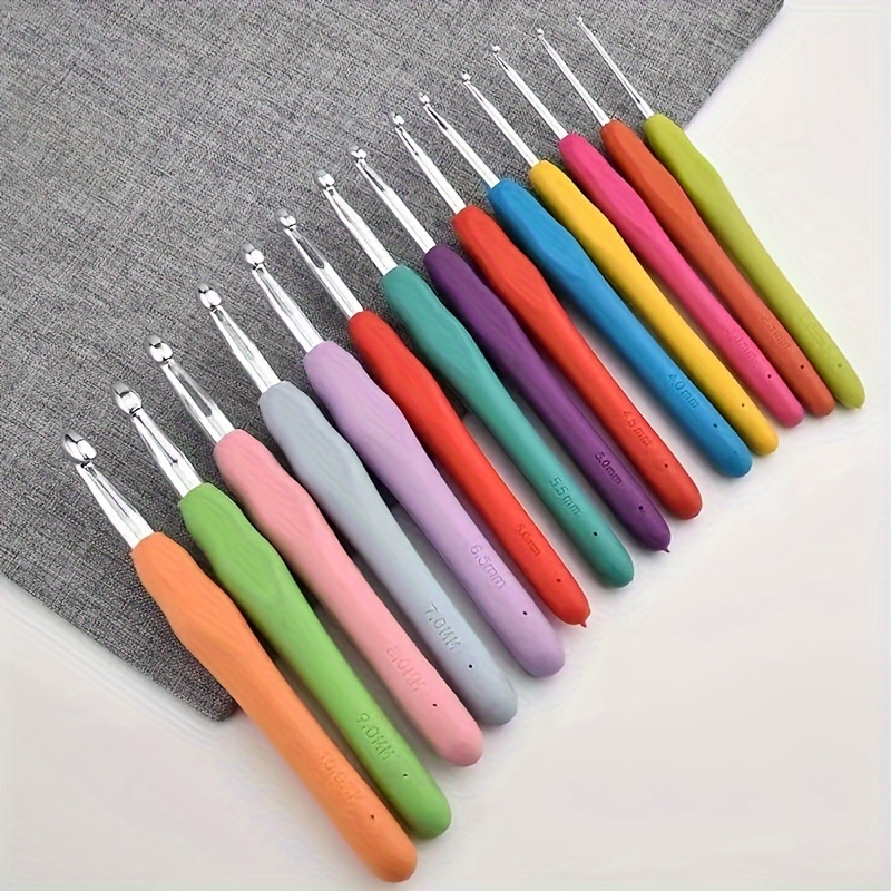 1pc Multicolor DIY Knitting Needle Grip With Ergonomic Handle