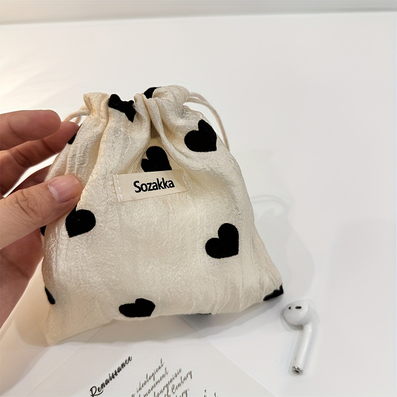 

1pc Heart-shaped Drawstring Storage Bag, Cloth Sundries Small Object Storage Bag, Portable Toiletry Bag, Mini Makeup Storage Organizer