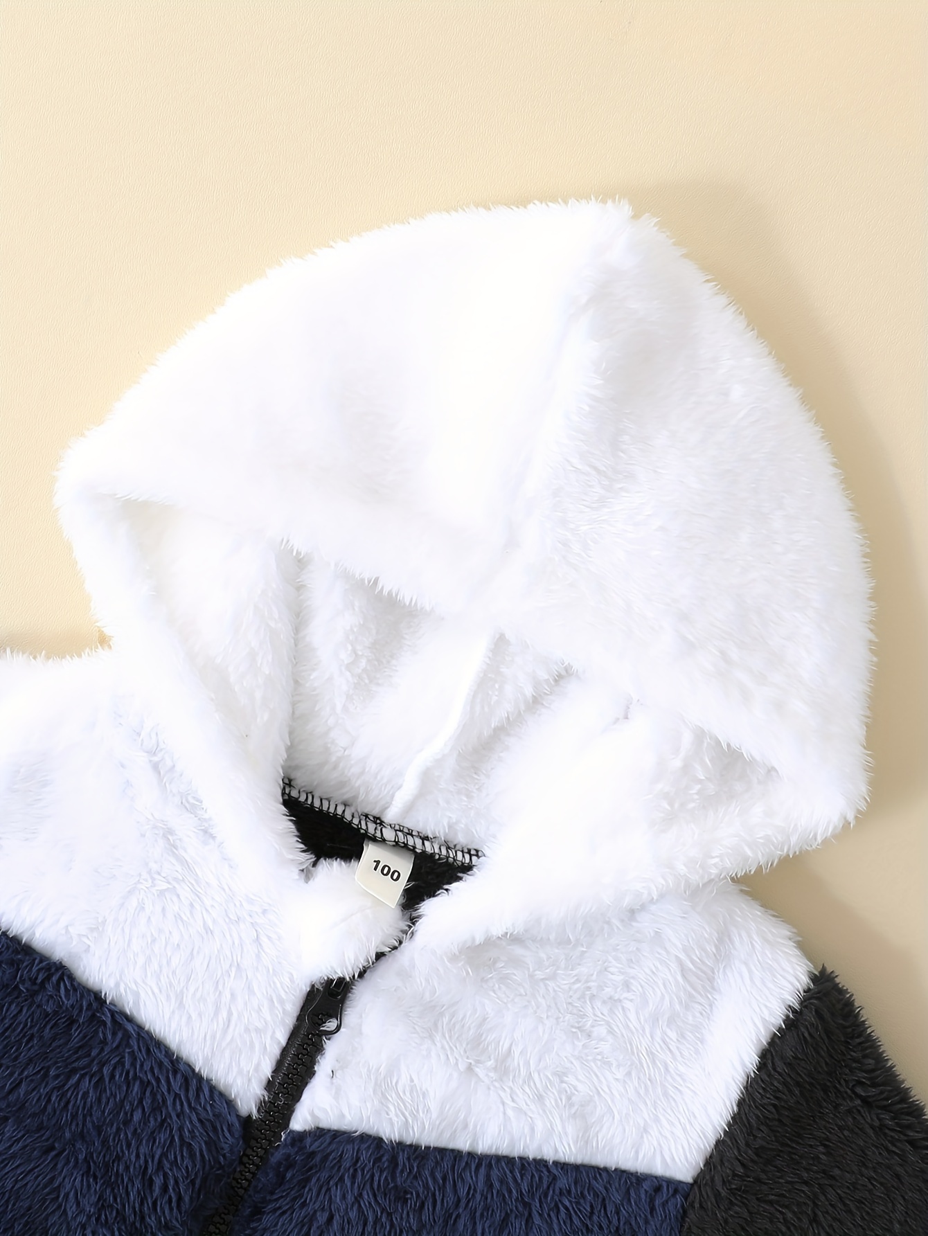 White fuzzy 2024 fleece jacket