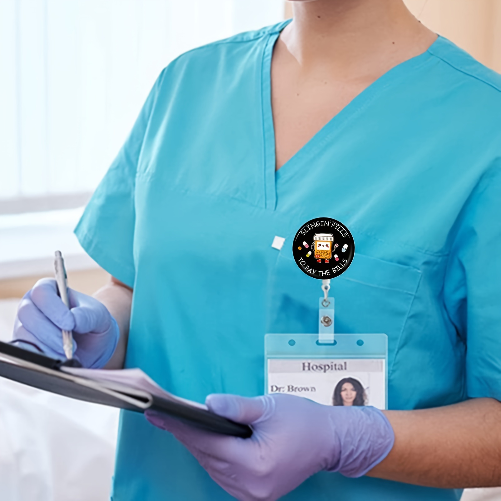 4 Pack Badge Reels Retractable for Nurses ID Badge Holder with Alligator  Clip Medical MD RN Name Tag Badges Clips ID Card Holder for Nurses Doctor