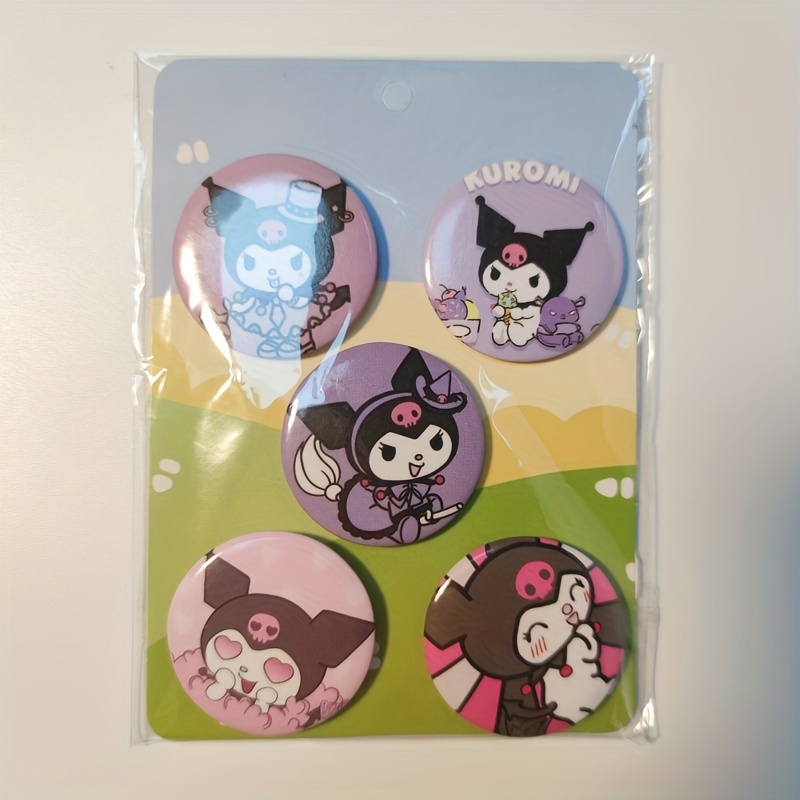 Kuromi, Pins and Badges
