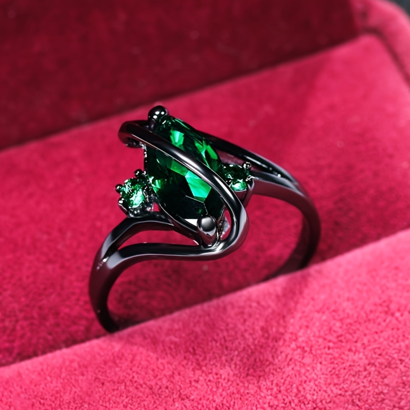 

Vintage Ring Inlaid Emerald Zircon In Horse Eye Shape Match Daily Outfits Dainty Party Accessory Multi Sizes To Choose