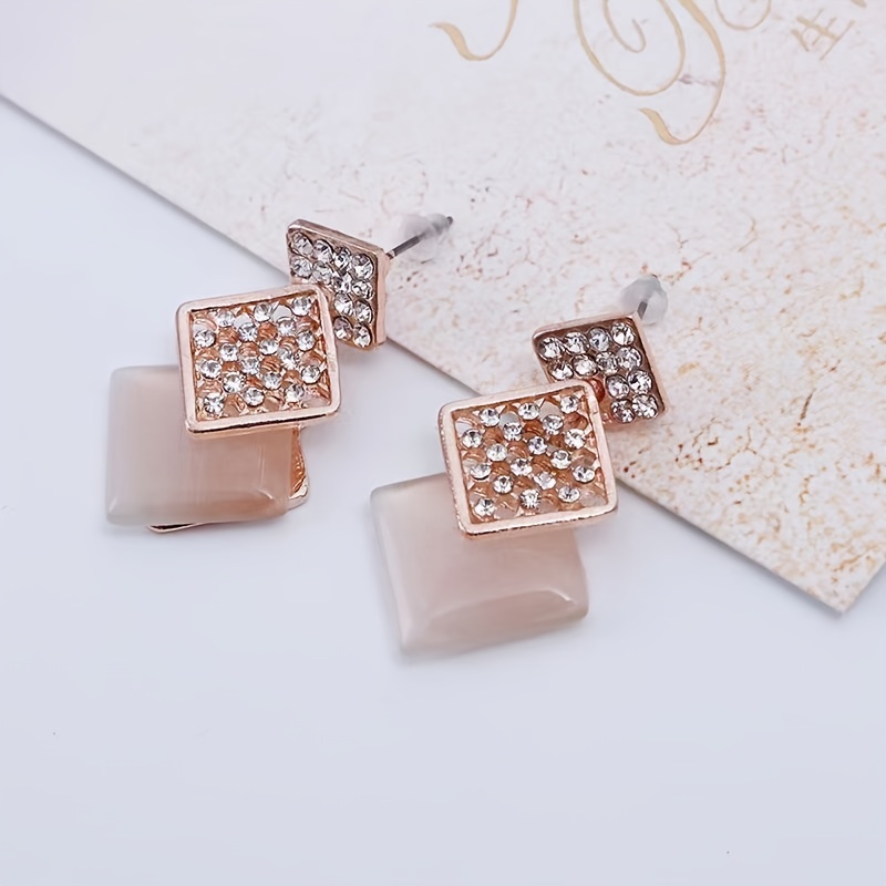 Geometric Cat Eye Stone Pendant & Earrings Set for Women