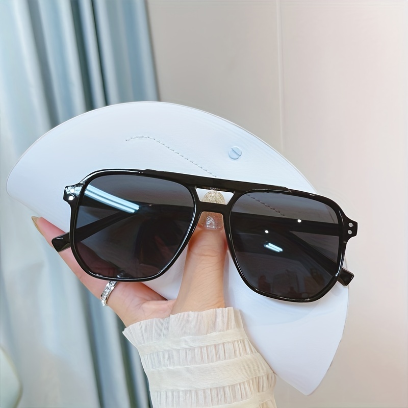 Retro 70s Aviator Sunglasses for Women Men Classic Vintage Square Frame Sun Glasses, UV400 Protection,Temu