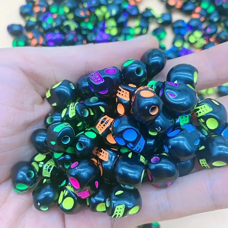 20/30/50pcs Halloween Mixed Colorful Luminous Skull Beads Acrylic Vertical  Hole Black Base Loose Beads For DIY Jewelry Making Bracelet Necklace Earrin