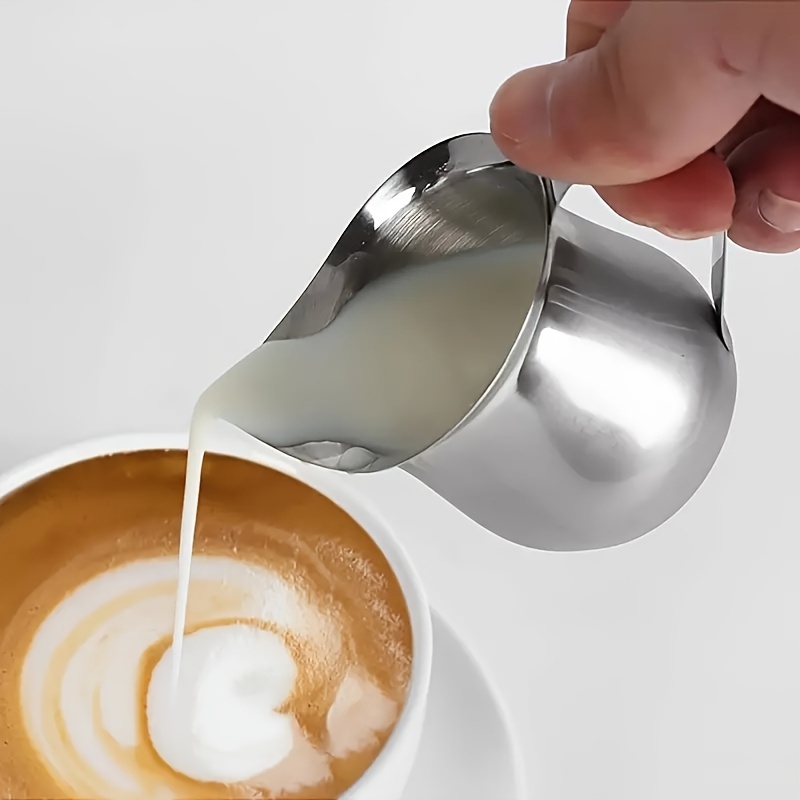 Jarra medidora de acero inoxidable con marcado con mango para espuma de  leche Latte Art (32OZ/1 litro)