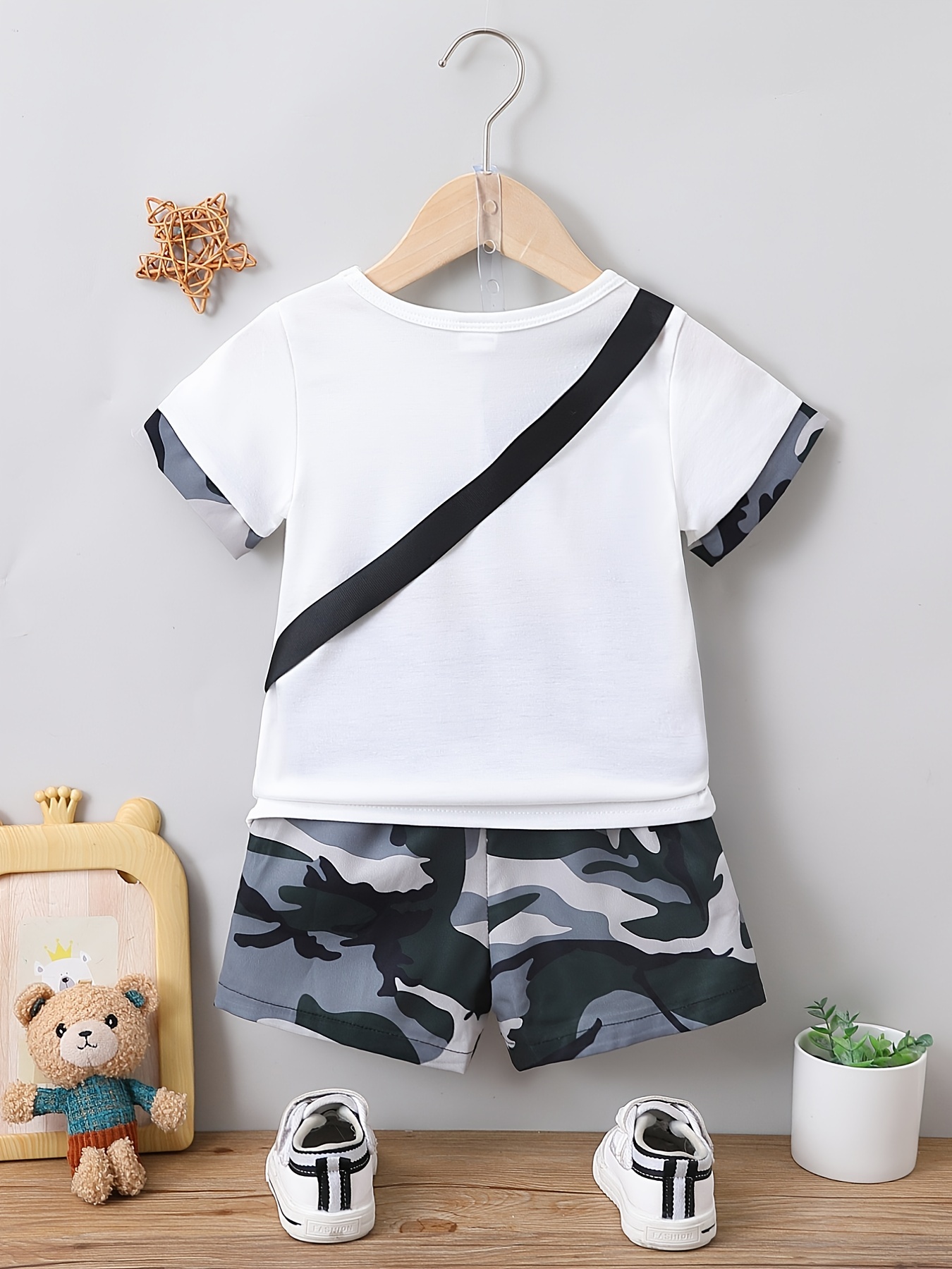 Boys Crossbody Bag Print Casual Outfit Round Neck T-shirt & Shorts Kids  Summer Clothes Sets - Temu