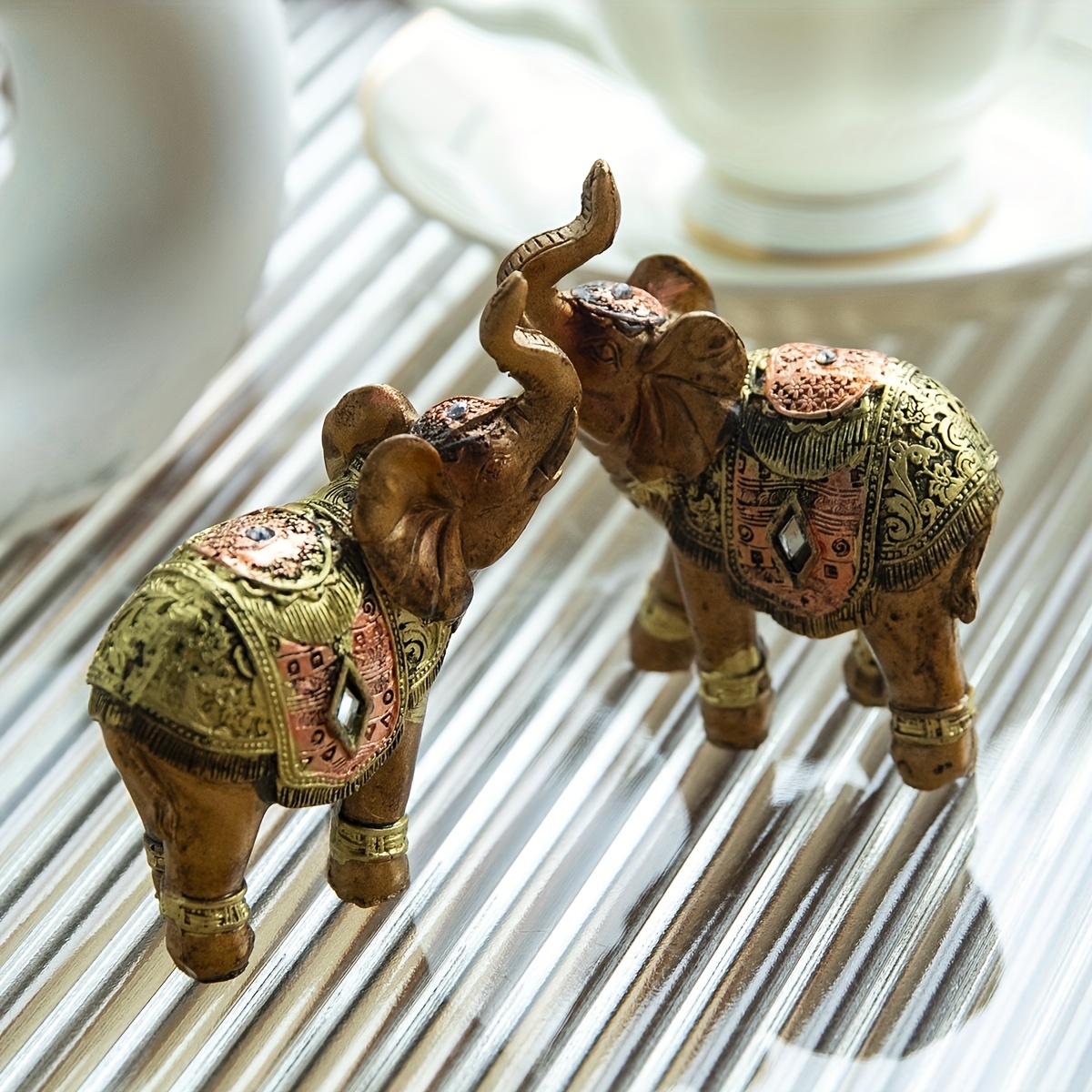 Set/2 Pezzi Scultura Elefante In Plastica Carina, Scultura Portafortuna  Vintage Figurine Artigianali Da Tavolo Oggetti Di Scena Da Collezione  Figurine