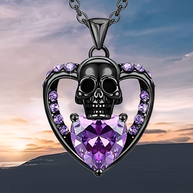 Amethyst on sale skull necklace