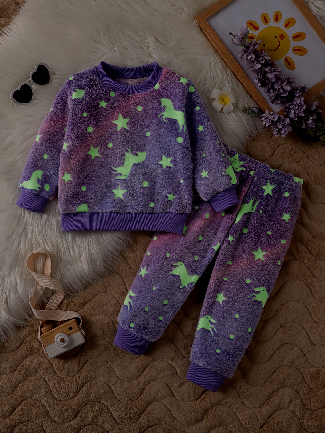 Toddler Boys 2-piece Thick Pajama Sets Night Luminous Cartoon Star Unicorn  Pattern Round Neck Long Sleeve Top & Matching Pants Casual Warm Plus Fleece