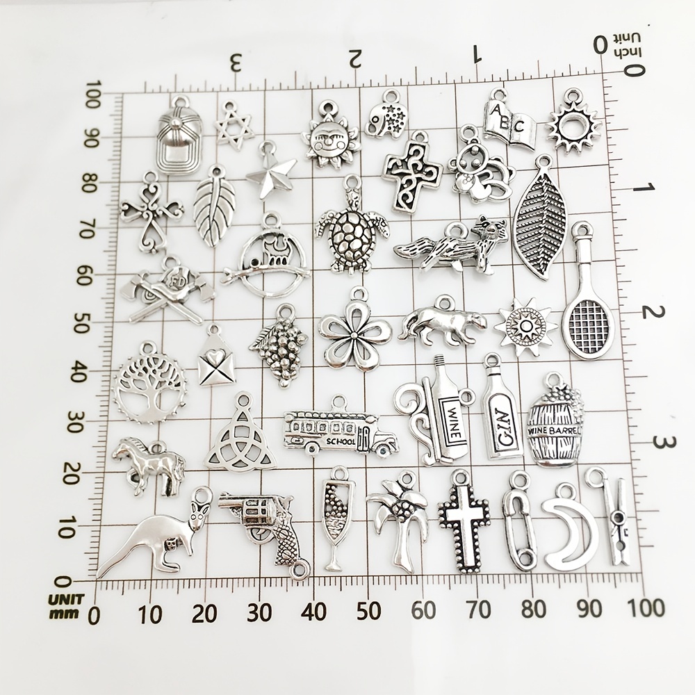 Source Factory Wholesale Bulk Mixed DIY Tibetan Silver Christmas Charms and  pendants for Jewelry Making on m.