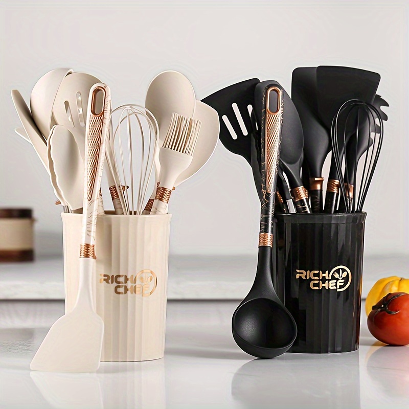 Set di 12 utensili da cucina in silicone con manico in legno di faggio a  prezzi accessibili per la casa - Temu Italy
