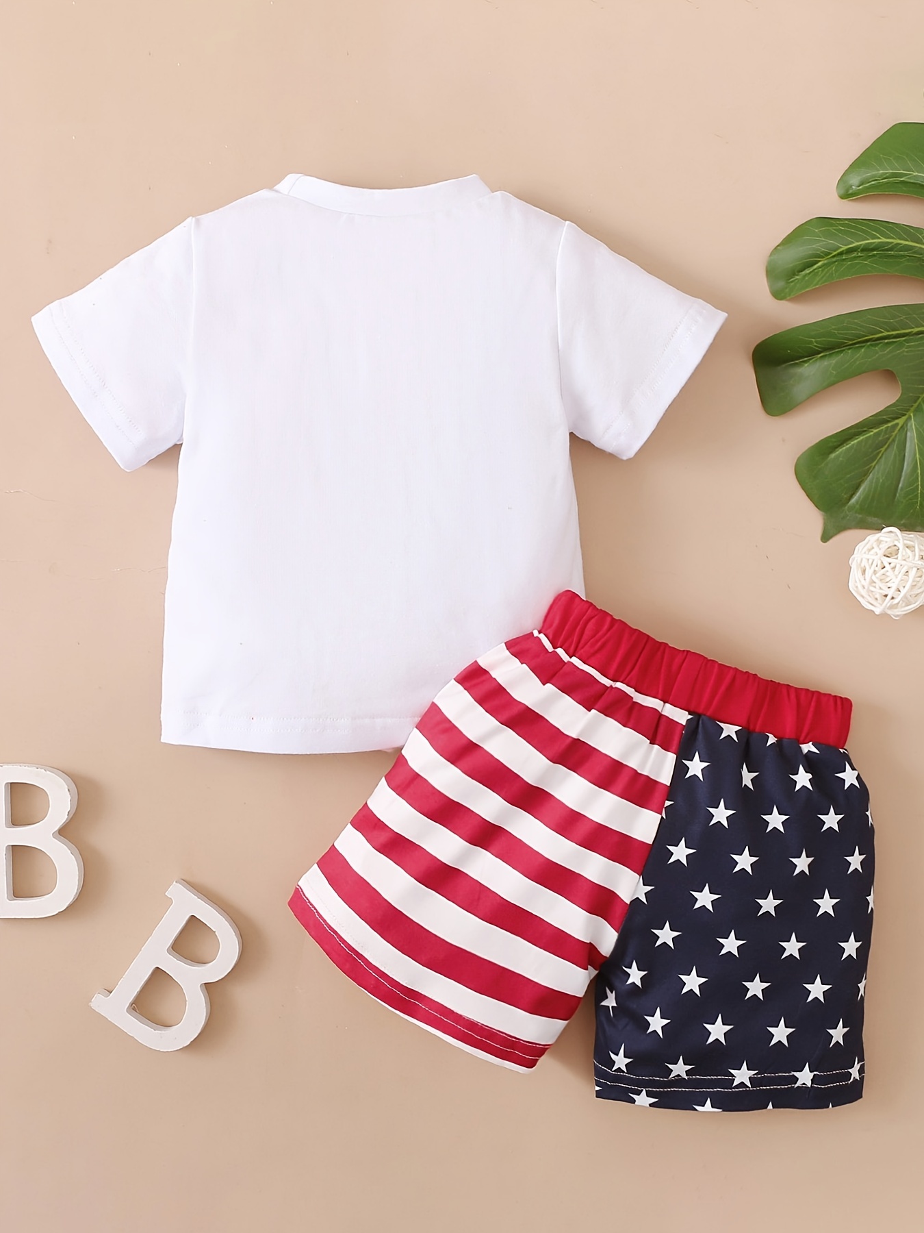Independence Day 2pcs Baby Boy Letter Print Short-sleeve Tee and Stars Striped Shorts Set