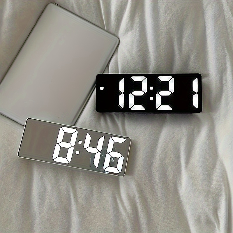 

1pc, Smart Led Clock, Voice Control Table Clock, Bedside Mute Digital Alarm Clocks, Desktop Table Electronic Digital Clock, Desk Watch Snooze Desk Clock Wake Up Alarm Clock