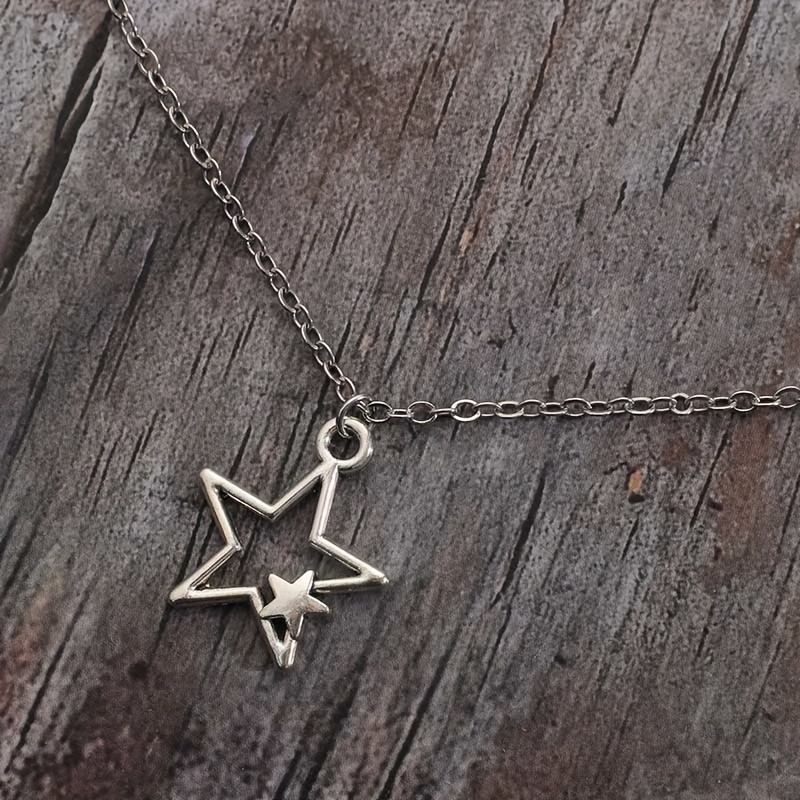 Vintage Goth Star Necklace