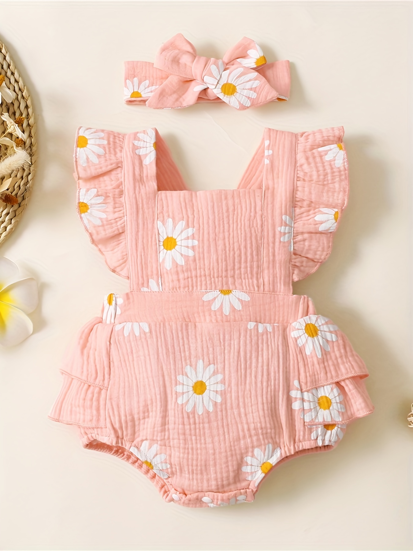 Baby best sale daisy outfit