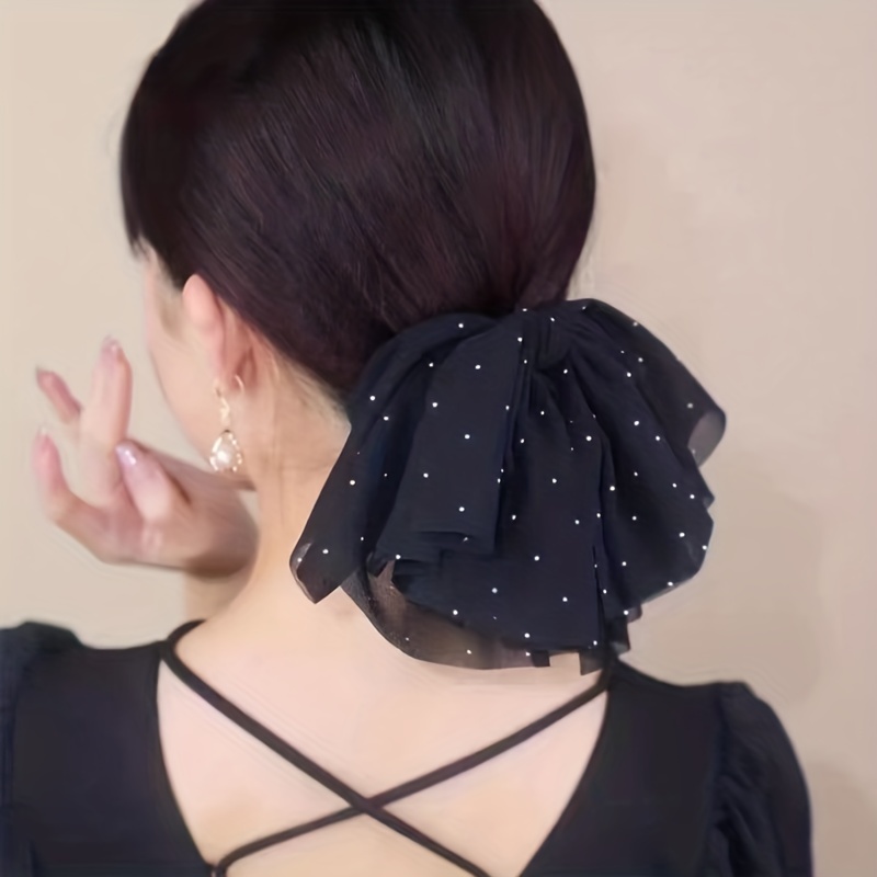 How To Wear A Hair Bow - Feminine Styling