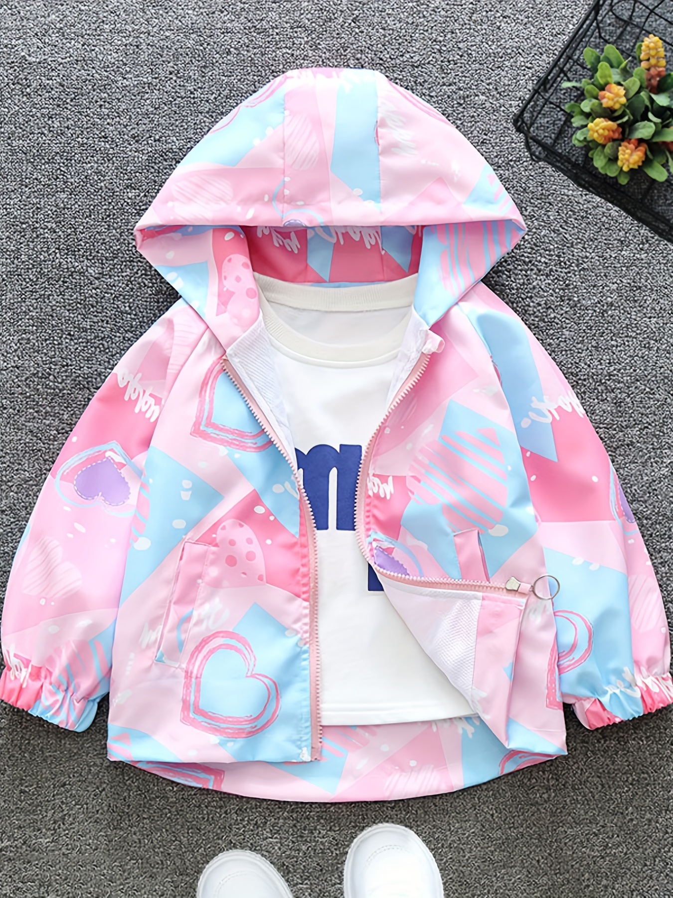 Cute windbreaker sale outfits