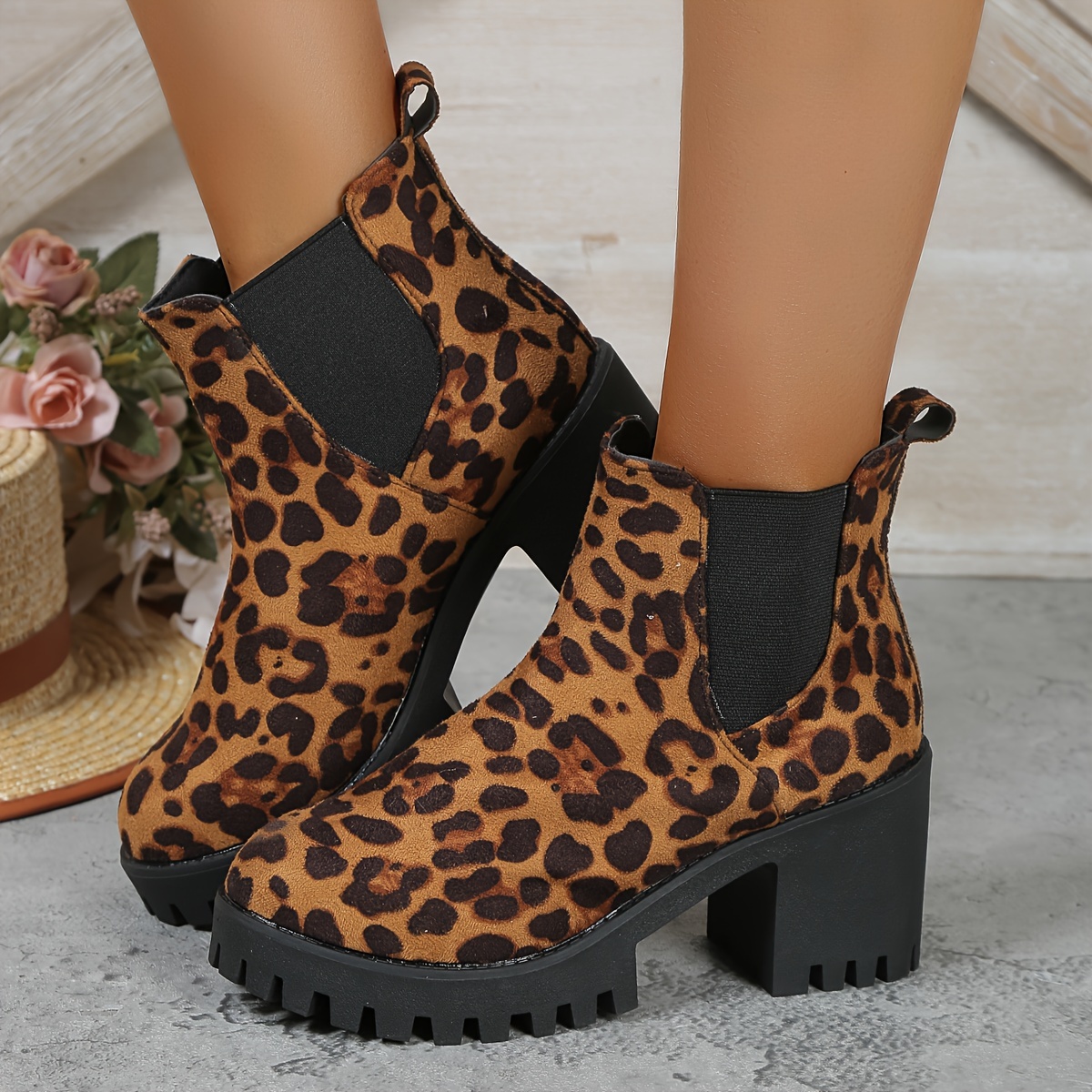 Chelsea boots leopard on sale print