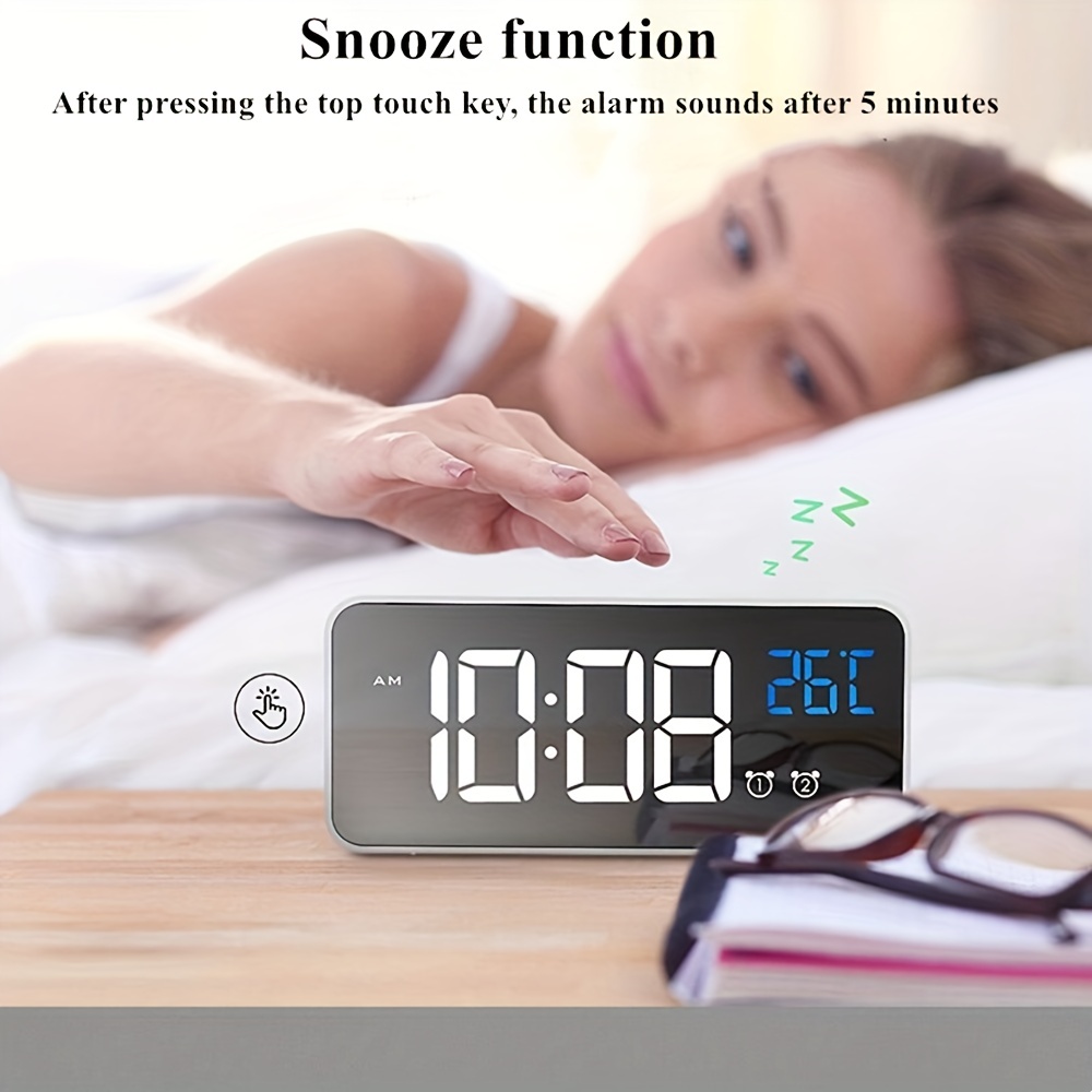 Horloge GENERIQUE Réveil de voyage lcd numérique avec répétition  d'alarme de bonne lumière de nuit - blanc