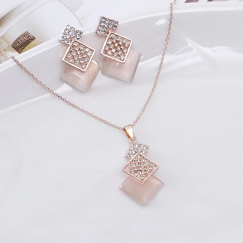 Geometric Cat Eye Stone Pendant & Earrings Set for Women