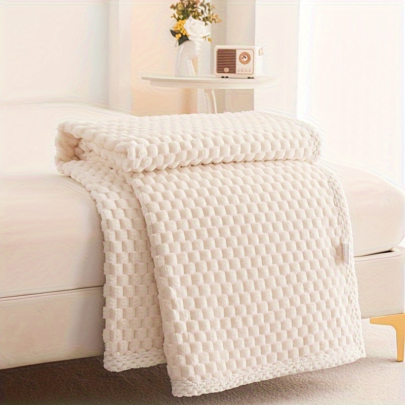Image of 1pc Thickened Velvet Blanket Sofa Bed Throw Blanket Office Nap Blanket Velvet Blanket, Soft And Warm Winter Blanket